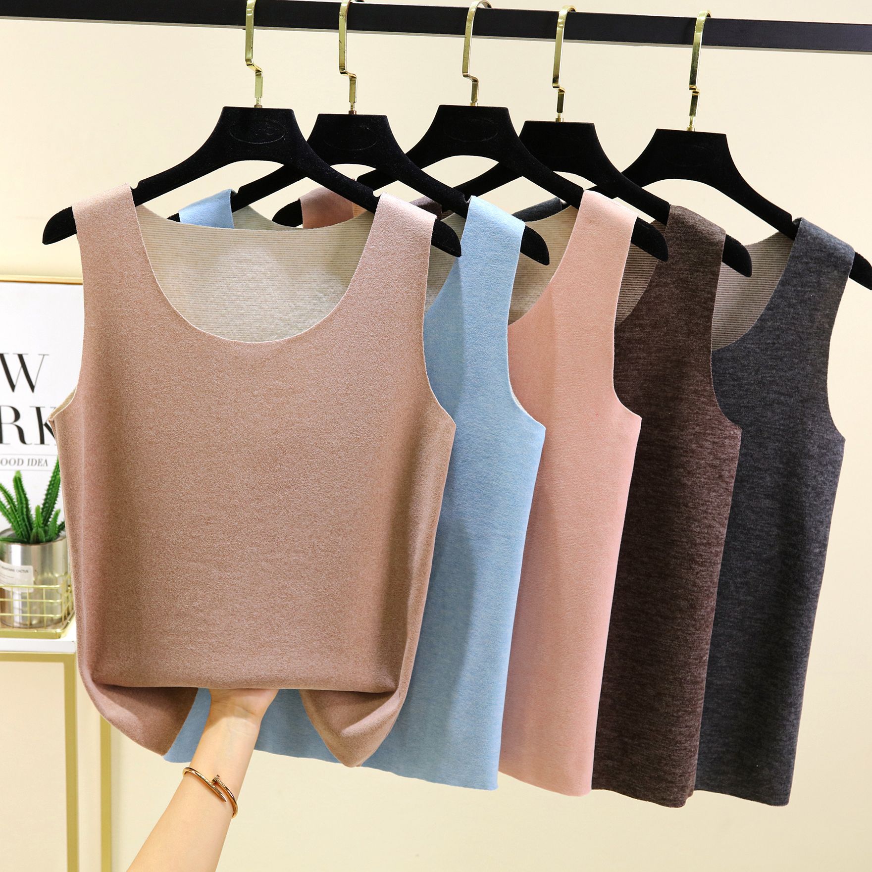 Rompi hangat tanpa jejak musim - Sleeveless Undershirt ulasan dan harga